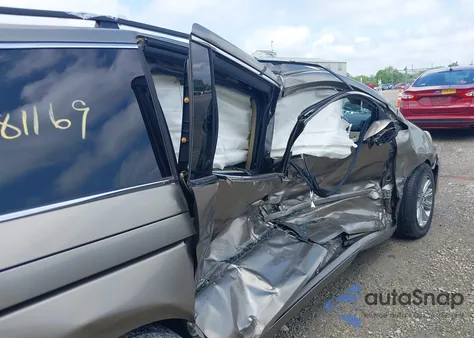 2008 Honda Odyssey Touring z USA, uszkodzony, nr VIN 5FNRL38858B097302